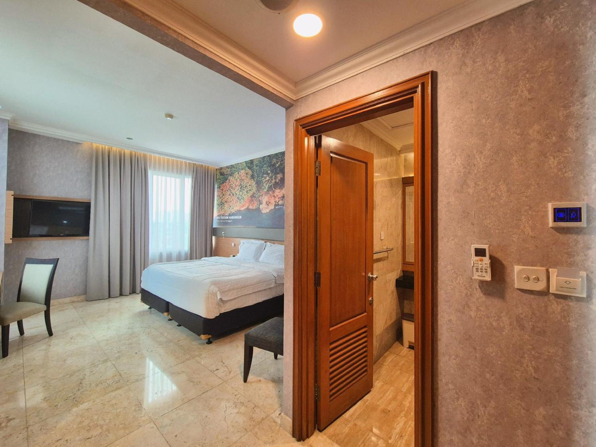 Giia Maluku Hotel Thamrin Джакарта Экстерьер фото